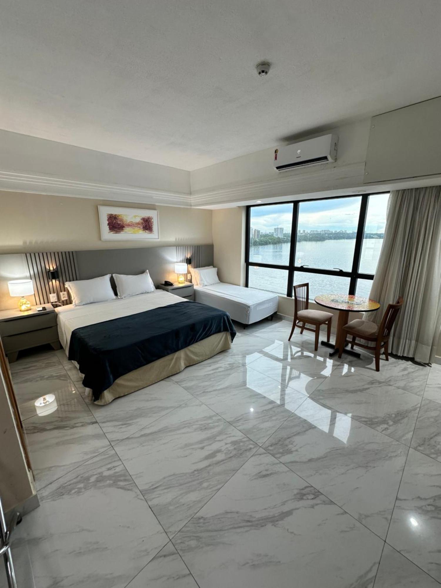 Flat Tropical Apartment